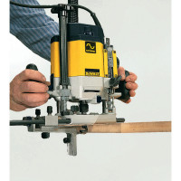 Фрезер мережевий DeWALT DW625E