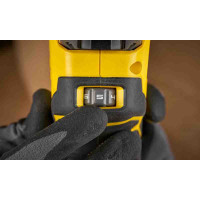 Фрезер акумуляторний безщітковий STANLEY FATMAX SFMCW400B