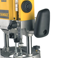 Фрезер мережевий DeWALT DW625E