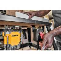 Фрезер мережевий DeWALT DWE627KT