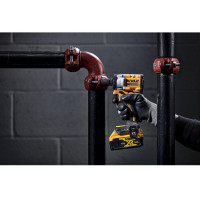 Гайкокрут ударний акумуляторний безщітковий DeWALT DCF922P2T