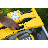Газонокосарка акумуляторна самохідна безщіткова DeWALT DCMWSP550N