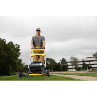 Газонокосарка акумуляторна самохідна безщіткова DeWALT DCMWSP156W2