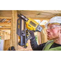 Пістолет цвяхозабивний акумуляторний безщітковий DeWALT DCN930P2