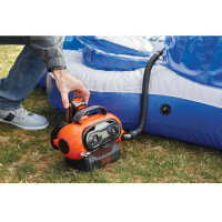 Компресор автомобільний акумуляторний BLACK+DECKER BDCINF18N