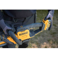 Кущоріз акумуляторний DeWALT DCMHT564N