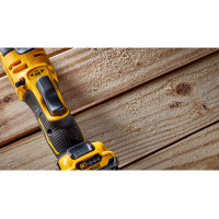 Багатофункціональний інструмент акумуляторний безщітковий DeWALT DCS353D2