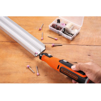 Багатофункціональний інструмент акумуляторний BLACK+DECKER BCRT8I