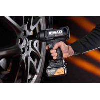 Набір з двох інструментів акумуляторних безщіткових McLaren F1 TEAM SPECIAL EDITION DeWALT DCK2225MP2T