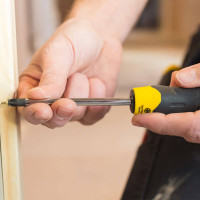 Набір з двох викруток CushionGrip і тестера напруги STANLEY 0-65-012