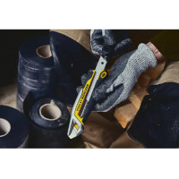 Ніж FatMax Integrated Snap Knife довжиною 165 мм з лезом шириною 18 мм з сегментами, що відламуються STANLEY FMHT10592-0