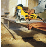 Пила лобзикова мережева DeWALT DW333KT