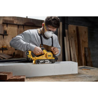 Шліфмашина стрічкова акумуляторна безщіткова DeWALT DCW220P2
