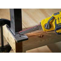 Шліфмашина стрічкова-напилок акумуляторна STANLEY FATMAX SFMCE210B