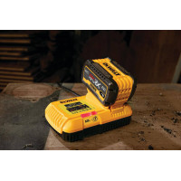 Зарядний пристрій DeWALT DCB117